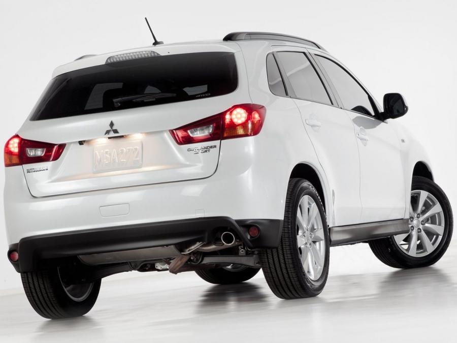  Mitsubishi Outlander Sport 2013 года  (фото 5 из 83)